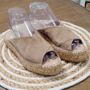 Gaimo Tan Leather Women’s Espadrilles Rolling Sandal, Size 37/6.5